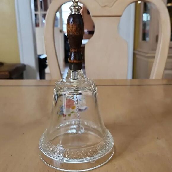 Glass Foral dinner bell made in England - Picture 3 of 5